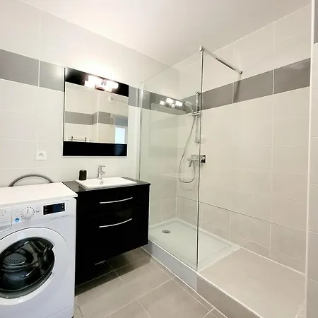 Beau T2 Moderne Avec Piscine, Garage, Proche - - Fr-1-794-132 Apartmán *