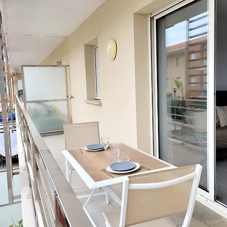 Apartmán Beau T2 Moderne Avec Piscine, Garage, Proche - - Fr-1-794-132