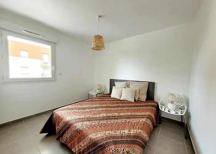 Apartamento Beau T2 Moderne Avec Piscine, Garage, Proche - - Fr-1-794-132